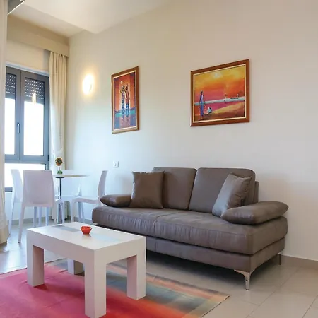 Appartamento One-bedroom In *